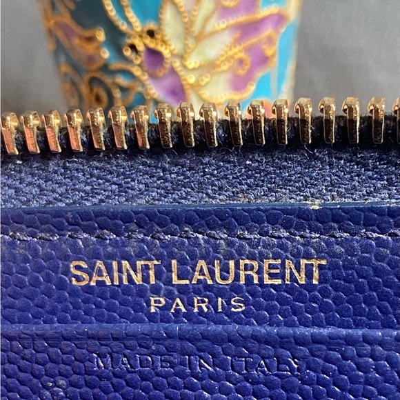 Yves Saint Laurent Grain De Poudre Matelassé Leather Monogram Zip Around Wallet - Picture 11 of 14